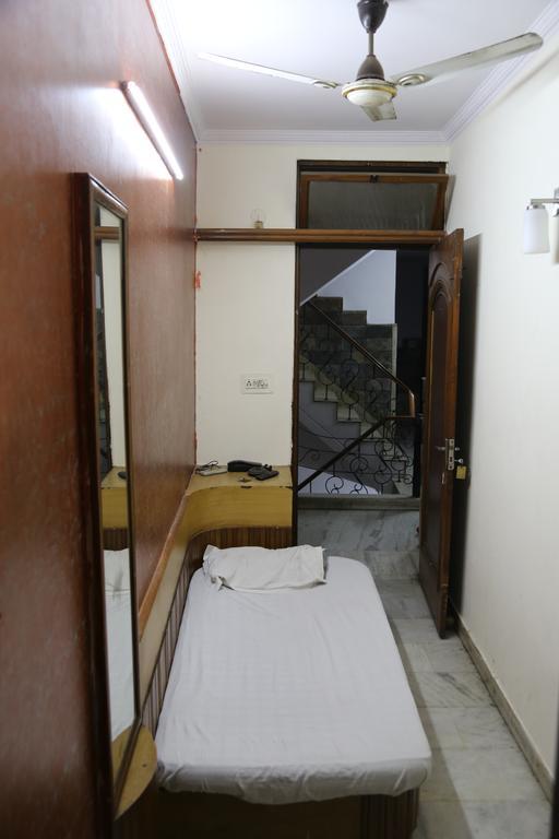 Yes Please Guest House New Delhi Eksteriør bilde